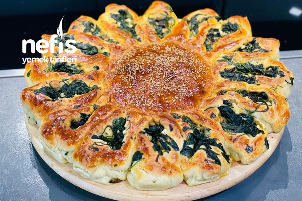 ispanakli-gunes-borek.jpg