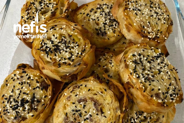 enfes-patates-kiymali-rulo-borek.jpg