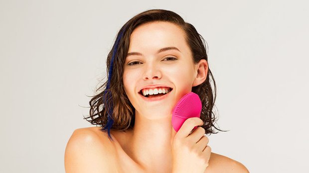 1544686364-foreo-luna-serisi-do-i-need-brush-2-850x477.jpg