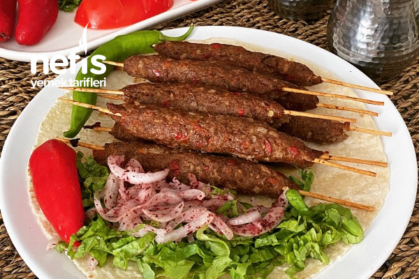 nefis-lezzetiyle-sis-kebap.jpg