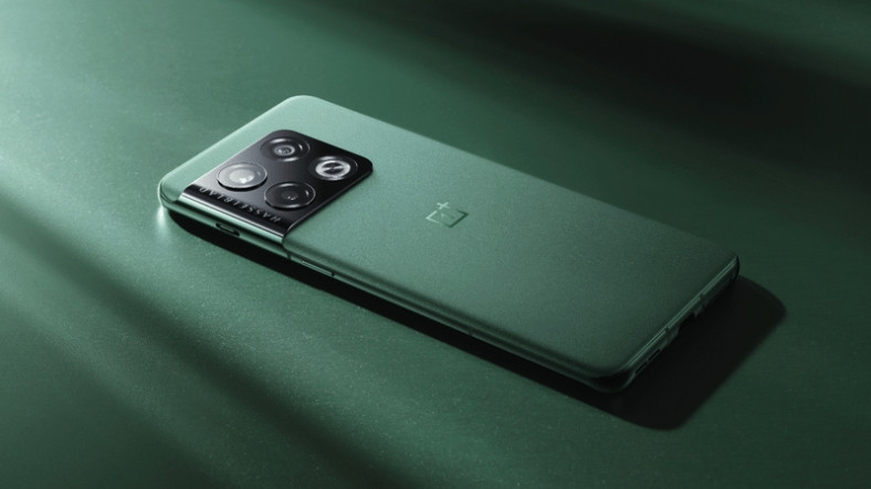 oneplus-10-pro-beklenenden-daha-hizli-geldi-1644088920.jpg