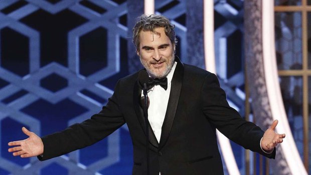 joaquin-phoenix-golden-globes.jpg