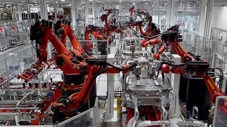 robotlarin-2030-a-kadar-20-milyon-fabrika-istihdamini-kapatmasi-bekleniyor-1561985825.jpg