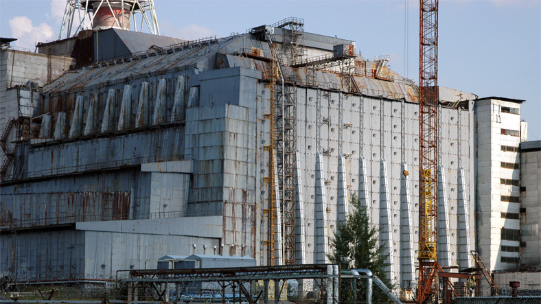 cokmek-uzere-olan-cernobil-santrali-nin-lahit-i-guvenli-bir-sekilde-yikilacak-1565167646.jpg