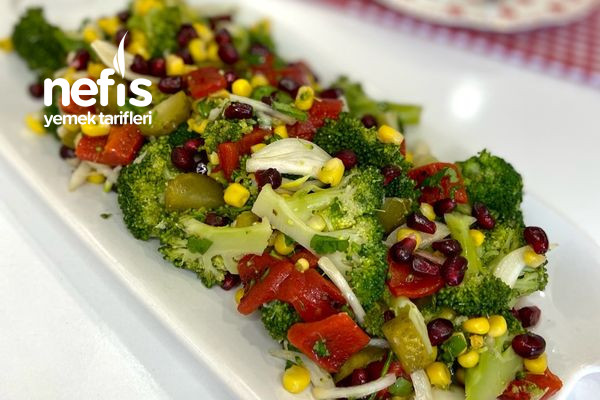 nefis-soslu-brokoli-salatasi.jpg