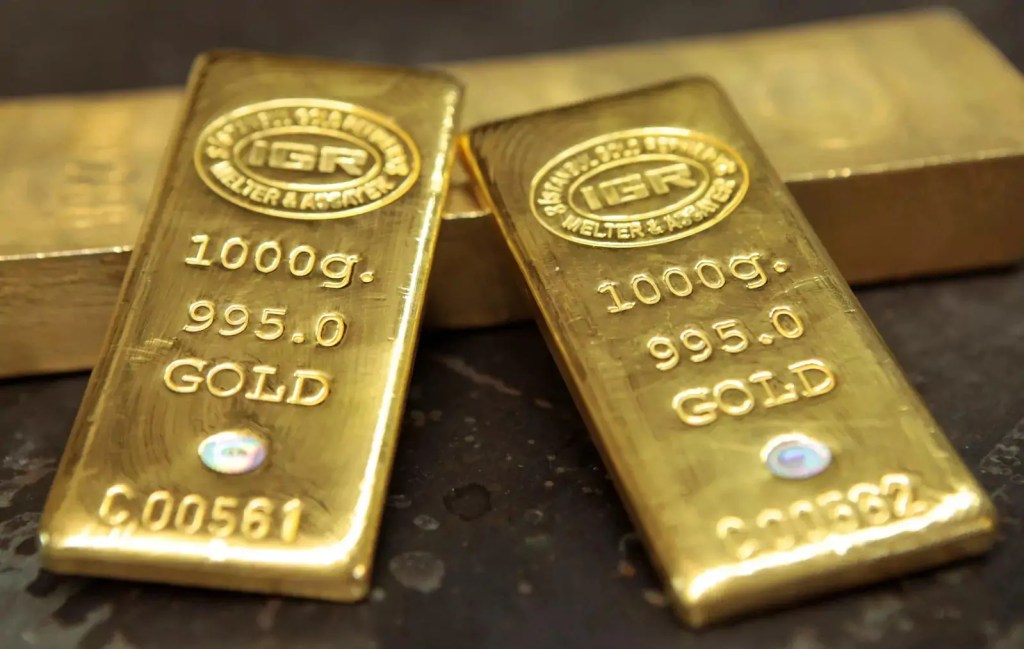 gold-rate-today-yellow-metal-declines-mildly-silver-loses-sheen.jpg