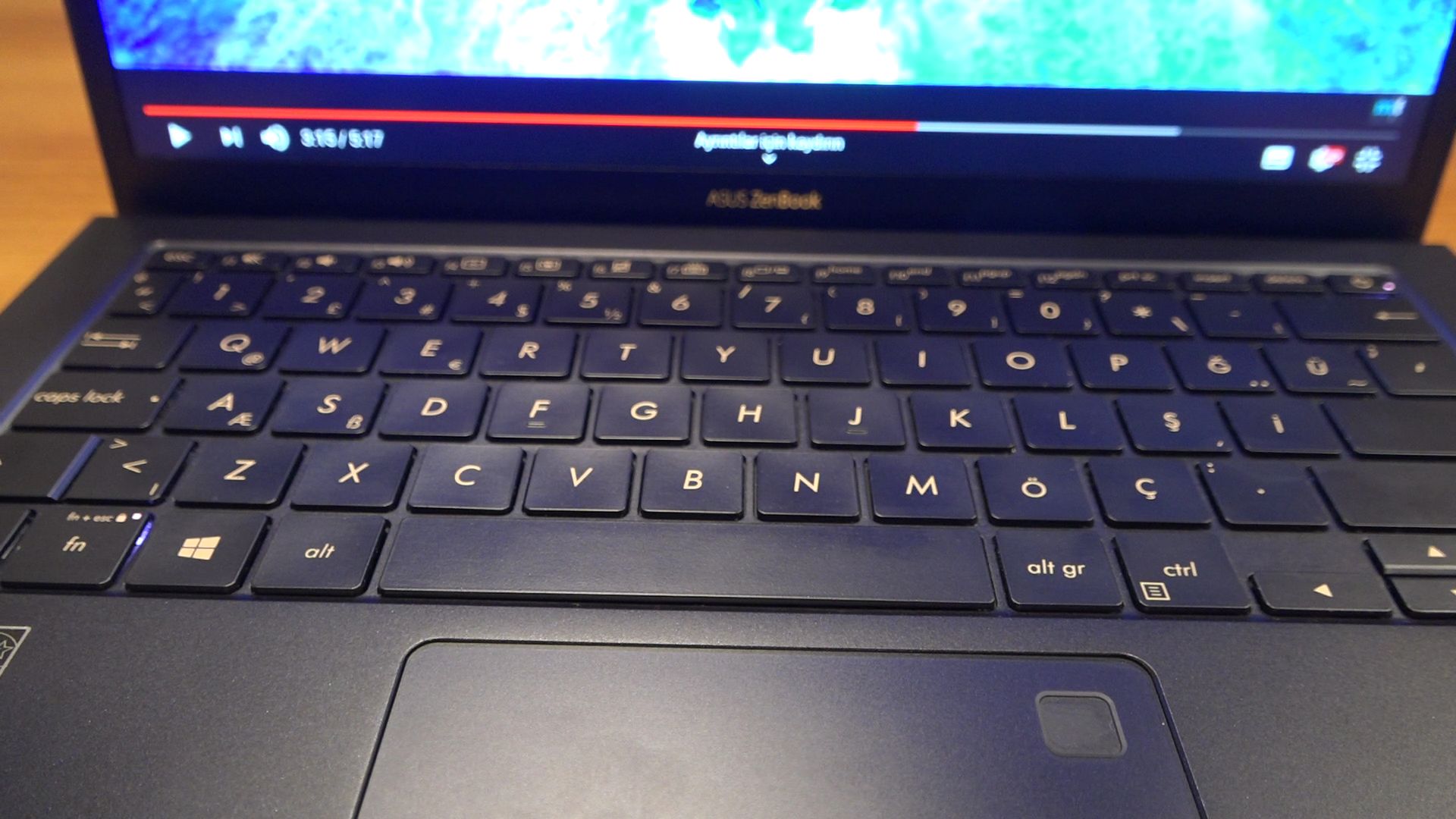 Asus-ZenBook-S-UX391U-incelemesi_6.jpg